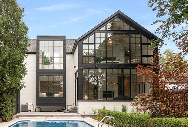 Oversized windows and doors in Mississauga